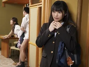 Công chúa mới lớn cướp chồng của mẹ